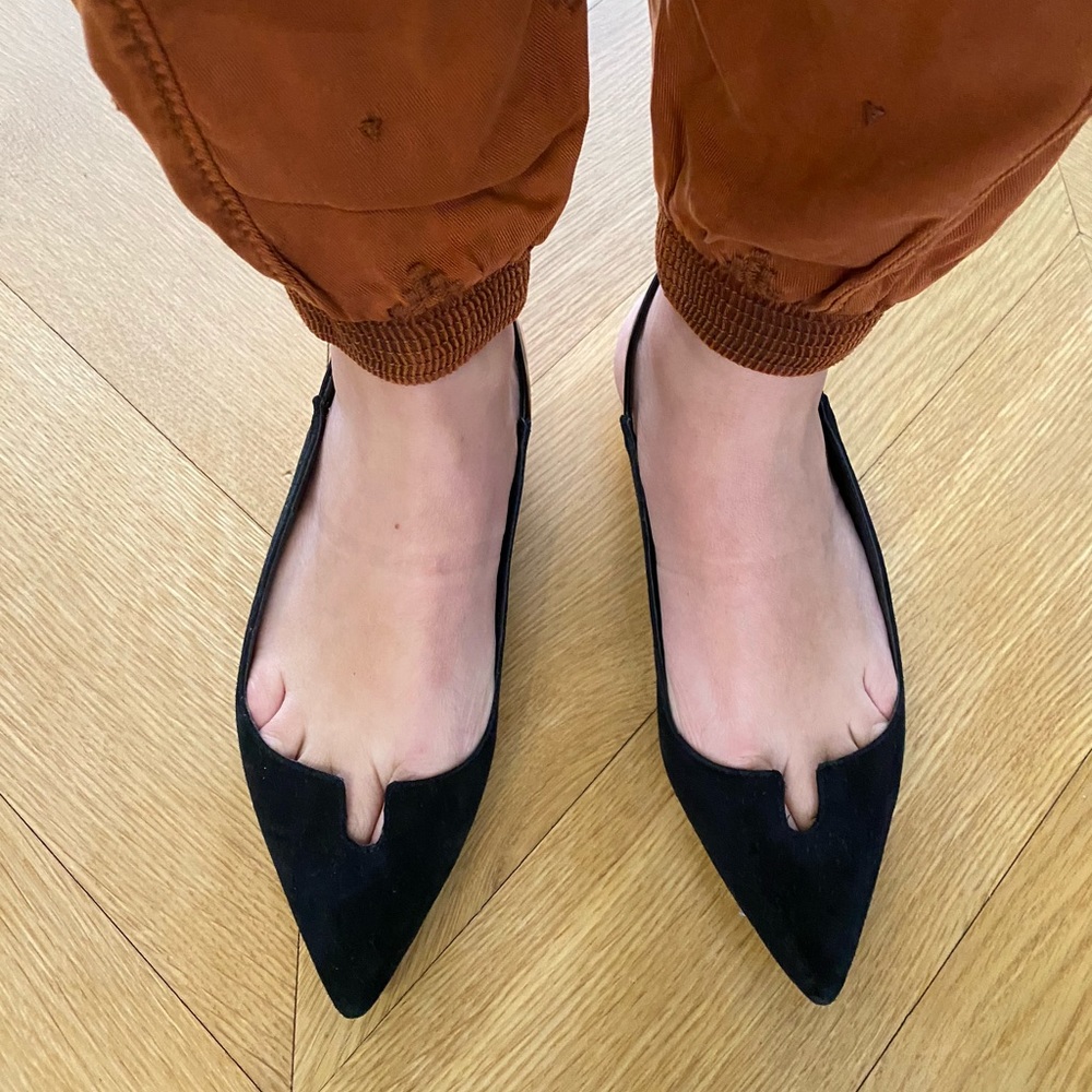 Gorgeous Zara Woman suede flat.
